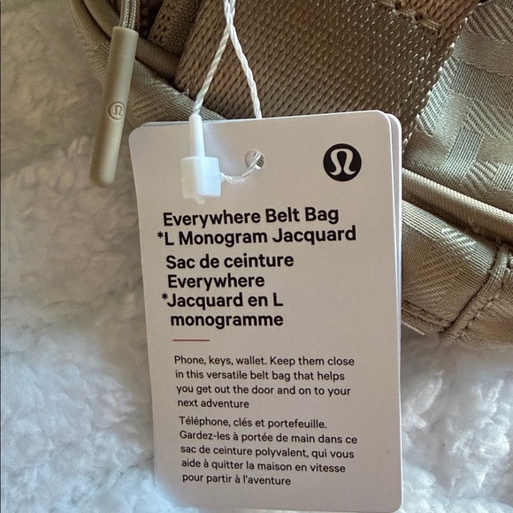 🆕 LULULEMON Everywhere Belt Bag 1L L Monogram Metallic Jacquard Sheer Oak NWT - Picture 14 of 16